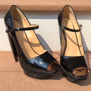 POLLINI BLACK HELS WITH A CHUNK HEEL CURVE